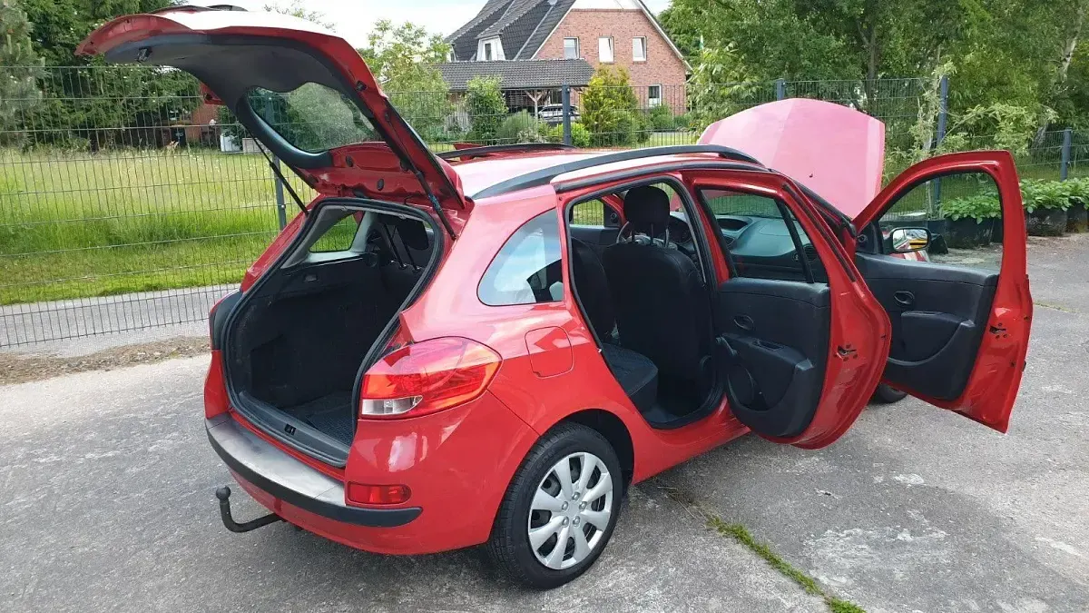 Gebraucht Renault Clio GrandTour 75 PS (55 kW) 2008 Rot Kombi