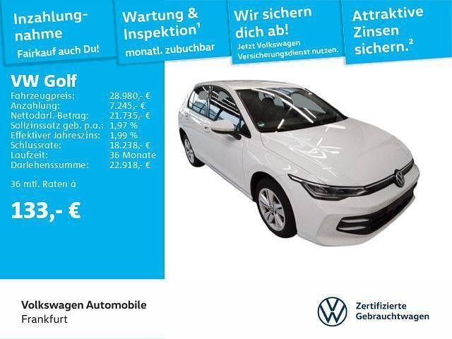 Pure white Gebraucht 2024 VW Golf VIII Life Limousine | 28.980 € (Fairer Preis) - Bild 1/4