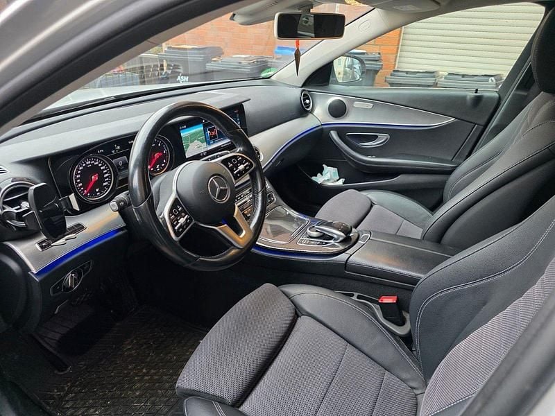 Gebraucht Mercedes E220 194 PS (142 kW) 2019 Silber Kombi