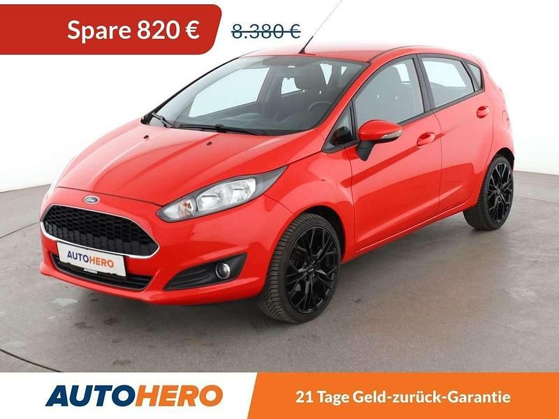 Rot Gebraucht 2017 Ford Fiesta Celebration Kleinwagen | 7.390 € (Fairer Preis) - Bild 1/3