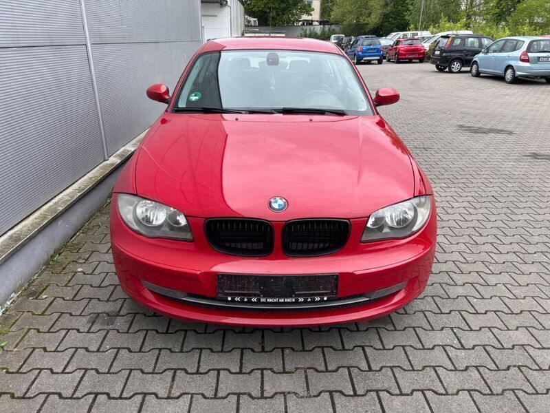 Gebraucht BMW 116 122 PS (89 kW) 2008 Rot Kleinwagen