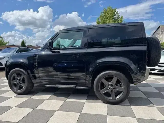 Gebraucht Land Rover Defender SE Dynamic 200 PS (147 kW) 2023 Schwarz SUV