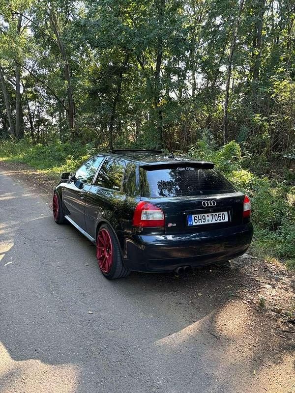Second-hand Audi S3 305 CP (224 kW) 1999 Negru Hatchback