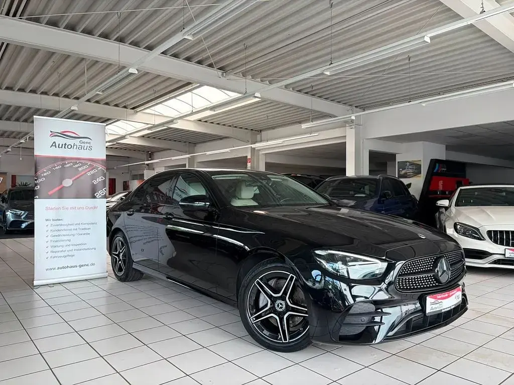 Gebraucht Mercedes 220 AMG line 200 PS (147 kW) 2022 Schwarz Limousine
