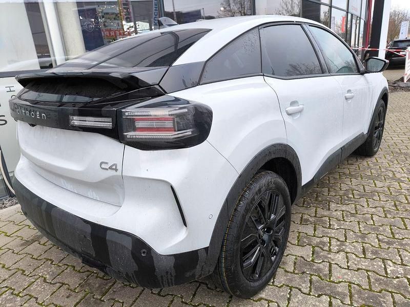 Neu Citroën C4 136 PS (100 kW) 2025 Weiß Limousine