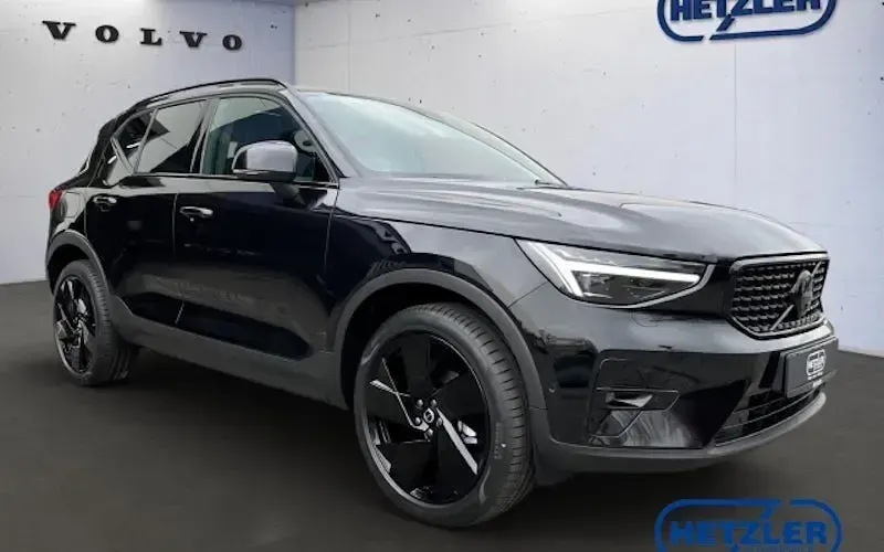 Gebraucht Volvo XC40 Ultra 163 PS (119 kW) 2026 Schwarz SUV