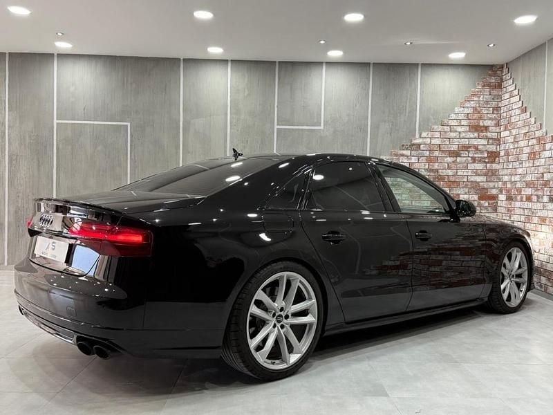 Gebraucht Audi S8 plus Sport 605 PS (444 kW) 2017 Schwarz Limousine