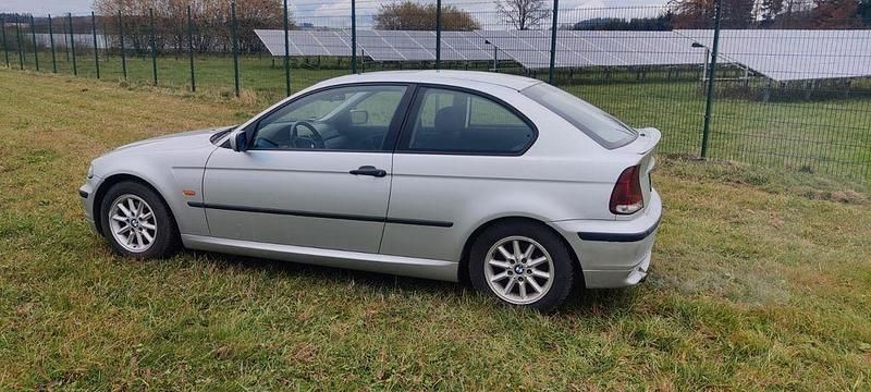 Gebraucht BMW 316 116 PS (85 kW) 2004 Silber Limousine