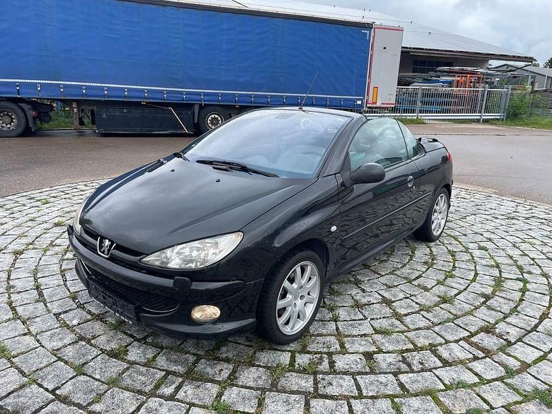 Schwarz Gebraucht 2003 Peugeot 206 CC Platinum Cabrio | 2.300 € (Etwas zu teuer) - Bild 1/4