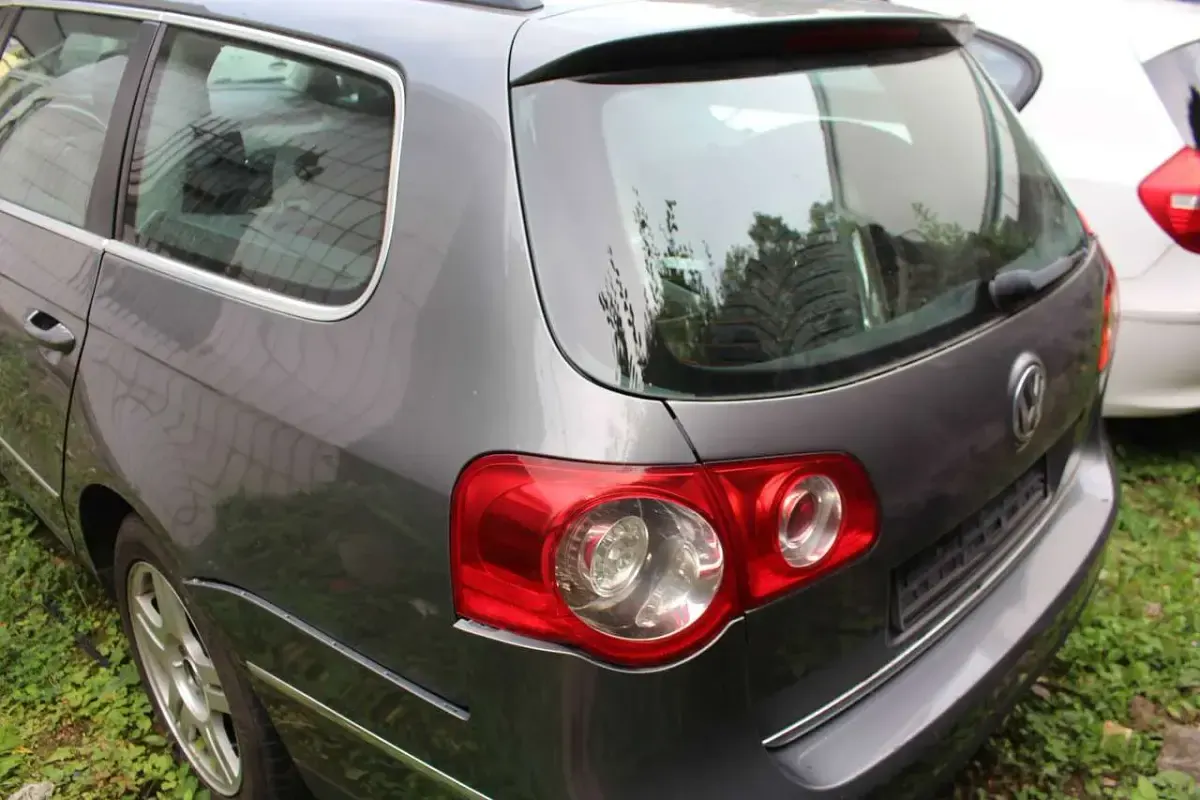 Gebraucht VW Passat Trendline 140 PS (102 kW) 2005 Grau Kombi