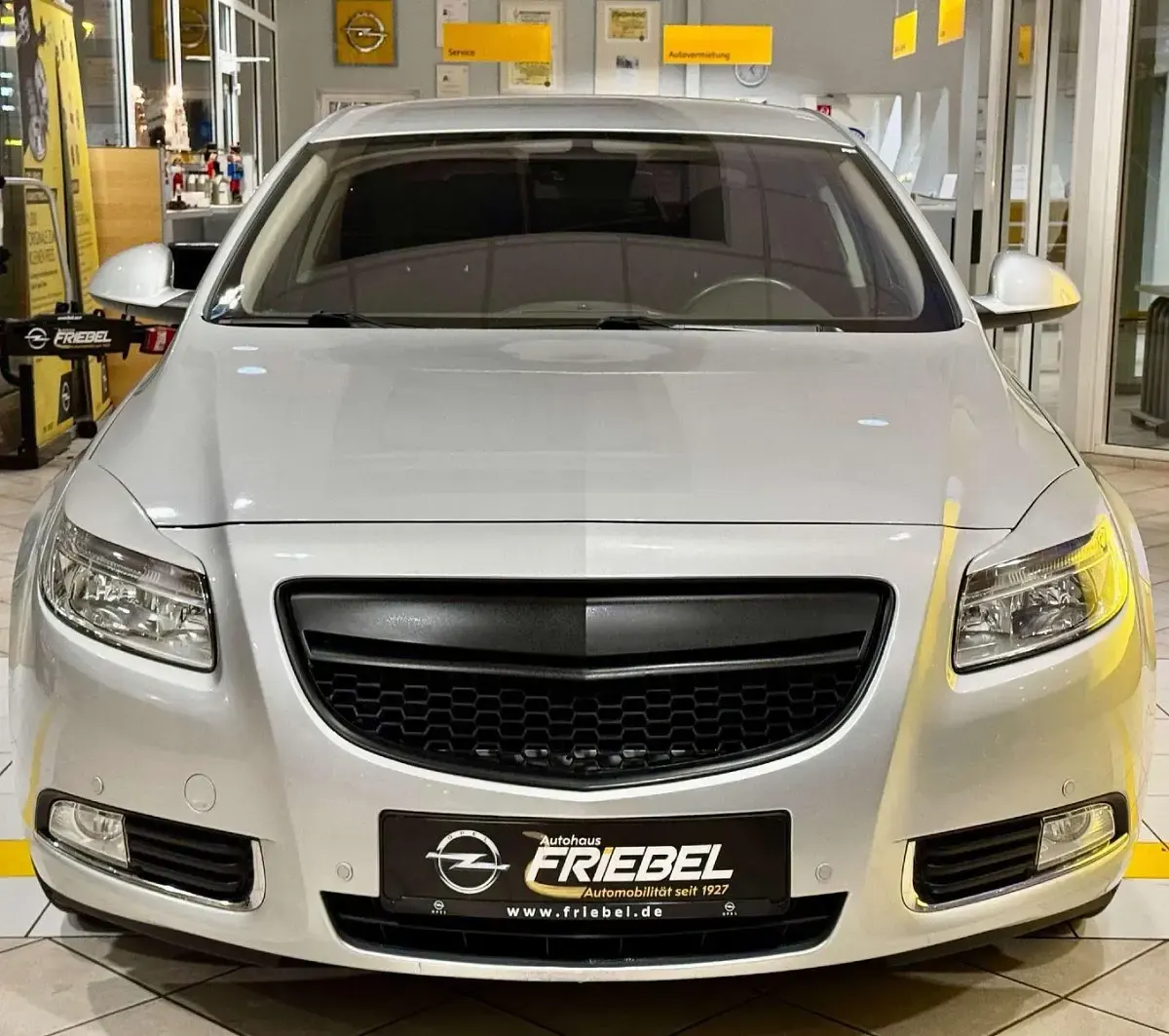 Gebraucht Opel Insignia Edition 140 PS (102 kW) 2008 Argon silber/ice silver (m2) Limousine