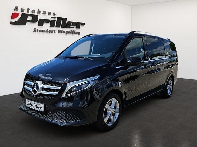Schwarz Gebraucht 2021 Mercedes V250 Avantgarde Edition Van / Kleinbus | 51.600 € (Etwas zu teuer) - Bild 1/4