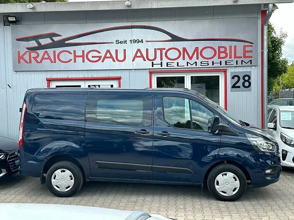 Gebraucht Ford Transit Custom 105 PS (77 kW) 2022 Blazerblau Van / Kleinbus