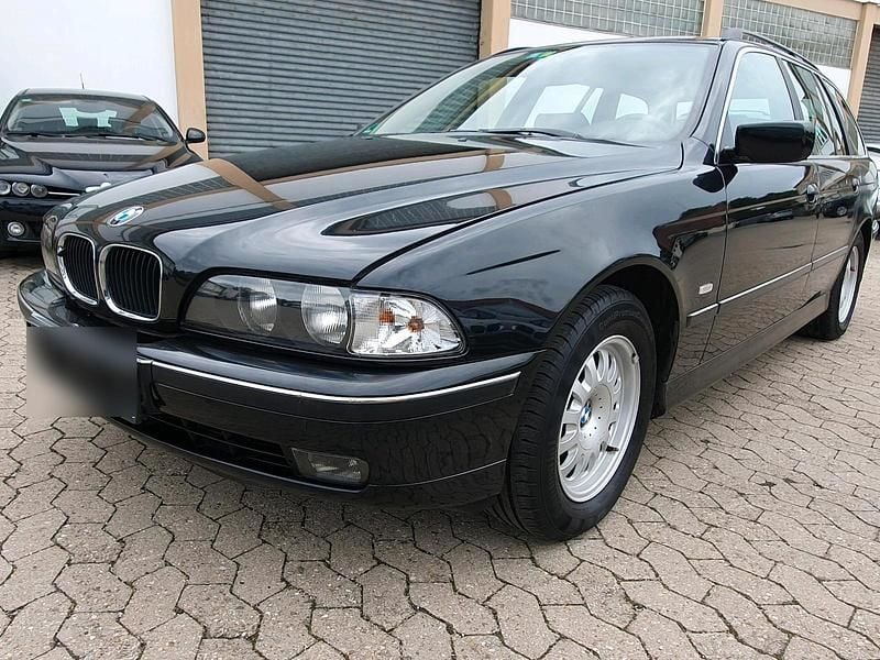 Gebraucht BMW 520 150 PS (110 kW) 2000 Schwarz Kombi