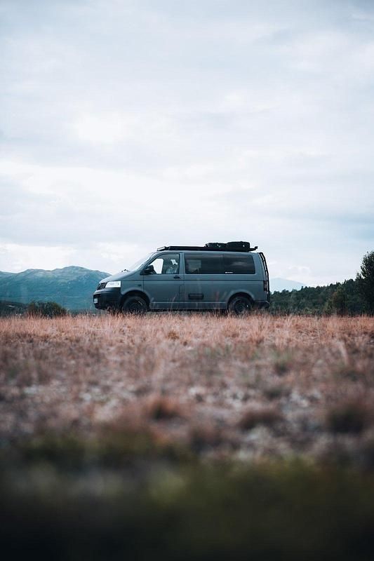 Usata VW Transporter 86 CV (63 kW) 2004 Grigio Furgone