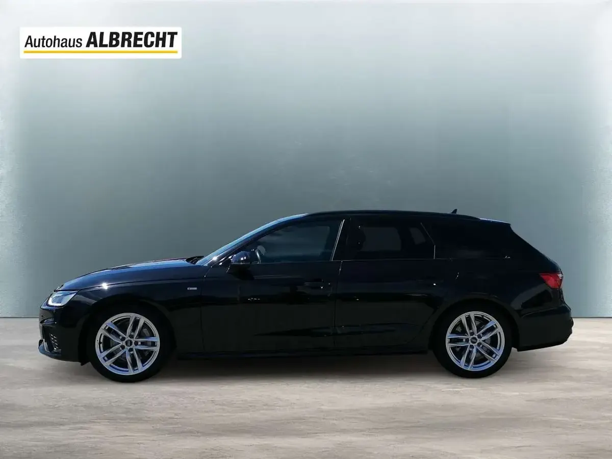 Gebraucht Audi A4 S-Line 245 PS (180 kW) 2019 Mythosschwarz metallic, mythos Kombi