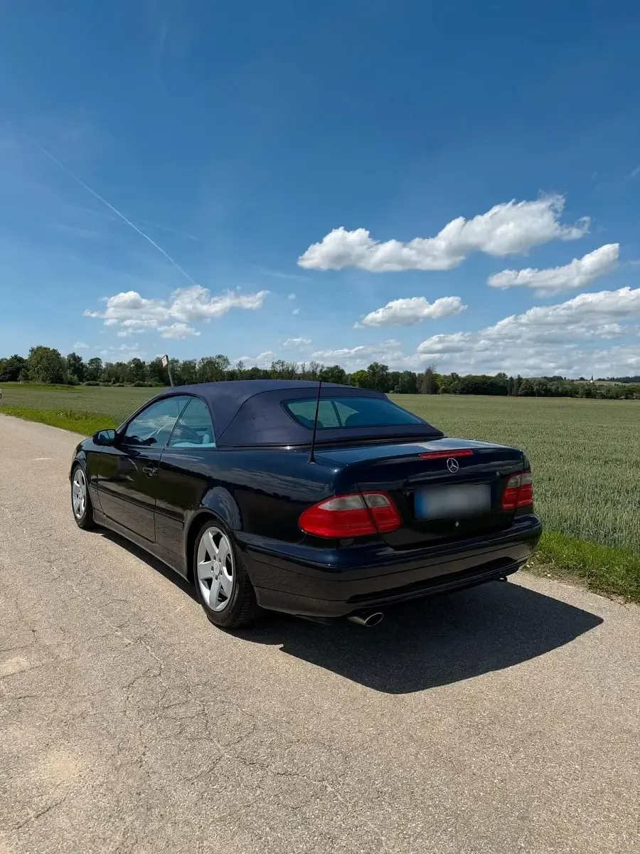 Gebraucht Mercedes CLK200 163 PS (119 kW) 2001 Blau Cabrio