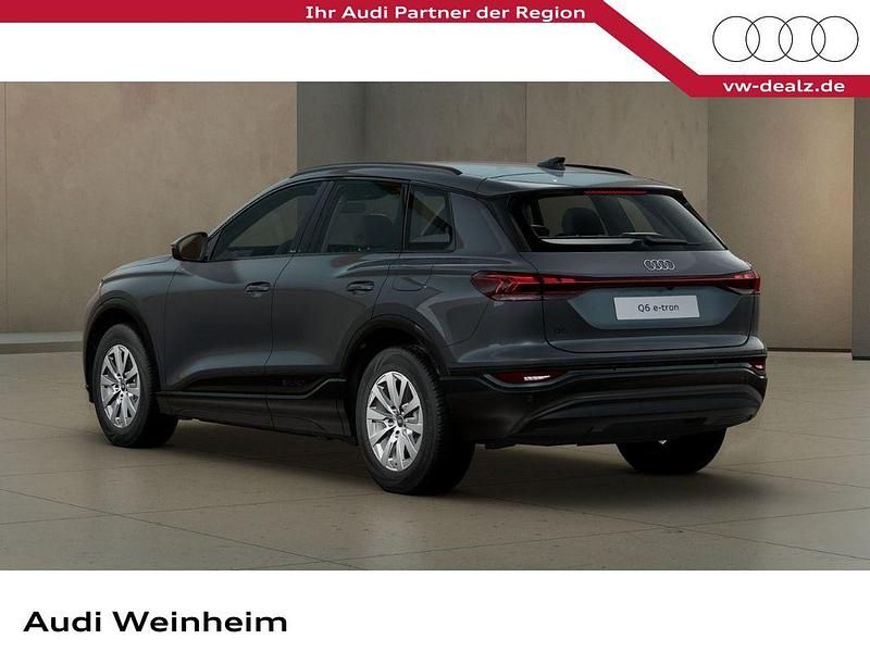 Neu Audi Q6 e-tron 185 kW (252 PS) 2025 Grau SUV