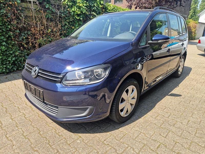Blau Gebraucht 2012 VW Touran Trendline Van / Kleinbus | 4.600 € (Fairer Preis) - Bild 1/4