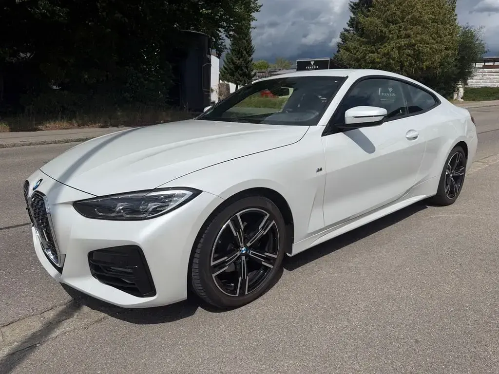 Gebraucht BMW 420 Coupé M Sport 184 PS (135 kW) 2021 Mineralweiss Coupé