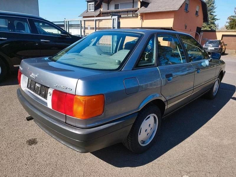 Gebraucht Audi 80 113 PS (83 kW) 1989 Grau Limousine