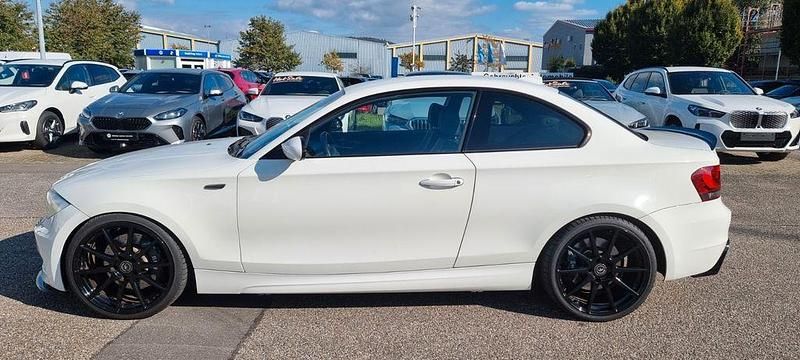 Gebraucht BMW 135 Performance 400 PS (294 kW) 2007 Weiß Kleinwagen