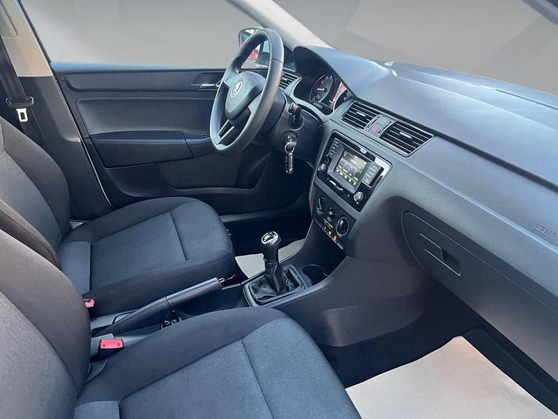 Gebraucht Skoda Rapid Cool Edition 90 PS (66 kW) 2017 Weiß Kleinwagen