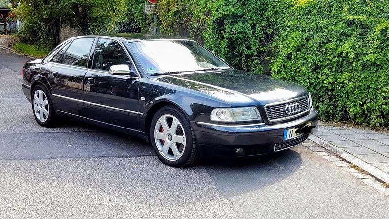 Schwarz Gebraucht 2001 Audi S8 Sport Limousine | 16.550 € (Etwas zu teuer) - Bild 1/4