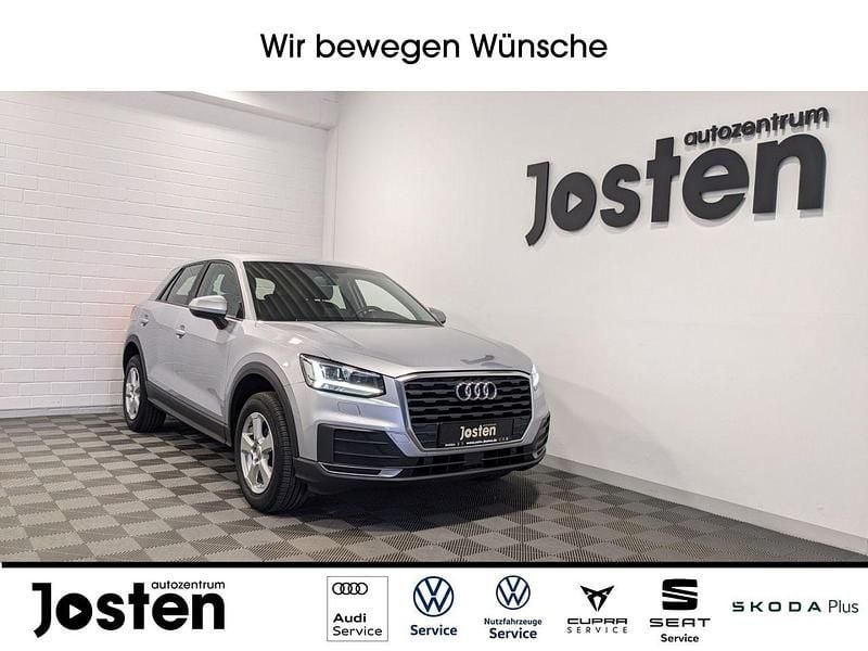 Silber Gebraucht 2018 Audi Q2 Design SUV | 18.990 € (Guter Preis) - Bild 1/3