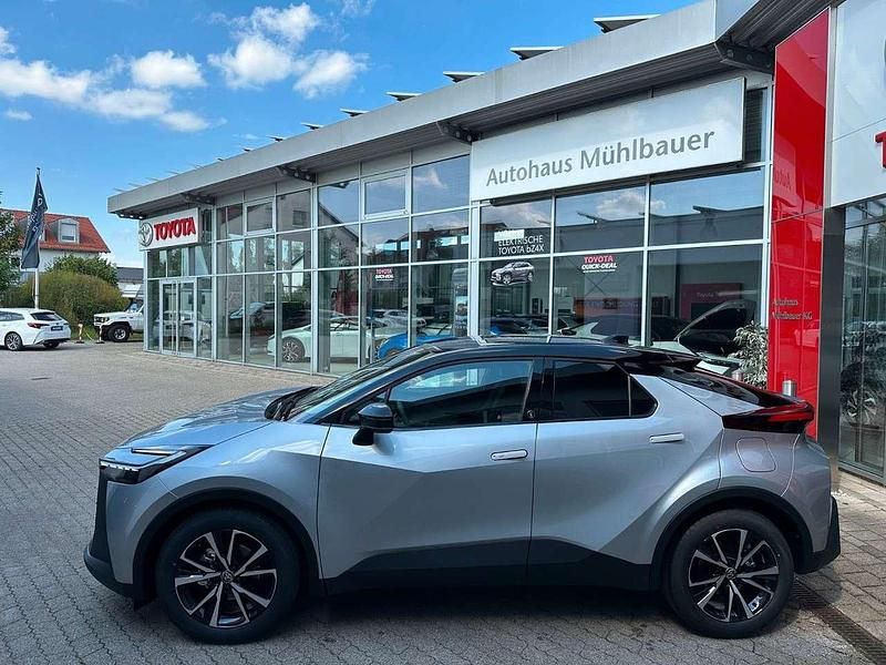 Gebraucht Toyota C-HR Team 223 PS (164 kW) 2025 Silver metallic / black SUV