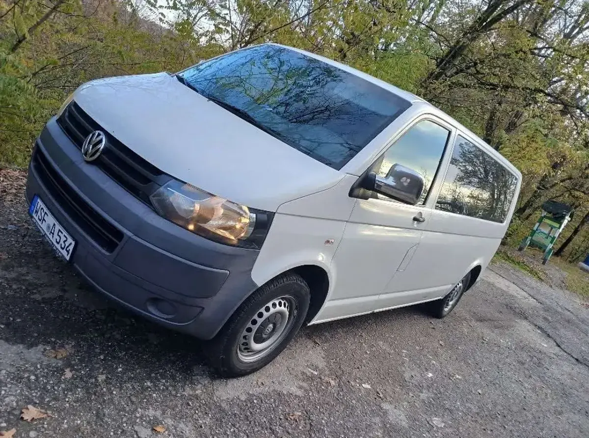 Gebraucht VW Caravelle 105 PS (77 kW) 2010 Van