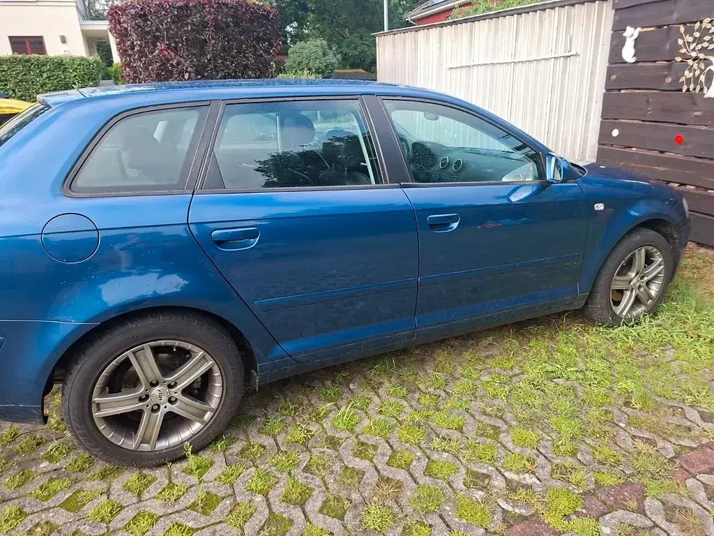 Gebraucht Audi A3 Ambition 116 PS (85 kW) 2006 Blau Kleinwagen