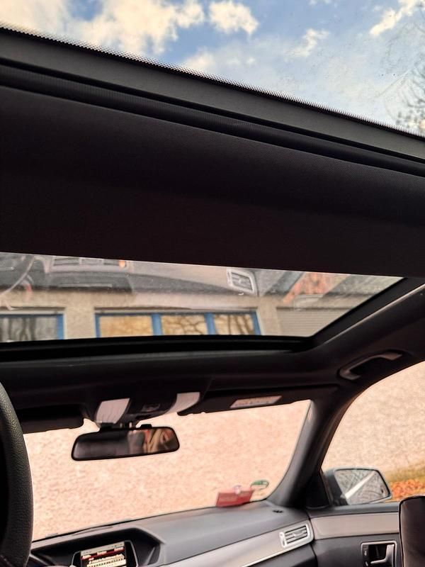 Gebraucht Mercedes E250 204 PS (150 kW) 2013 Grau Kombi