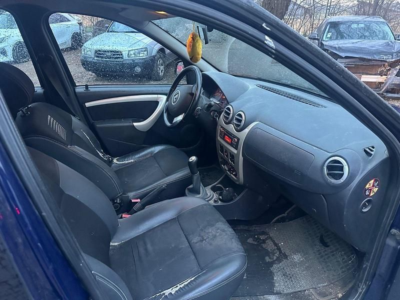 Gebraucht Dacia Logan MCV Lauréate 105 PS (77 kW) 2012 Blau Kombi