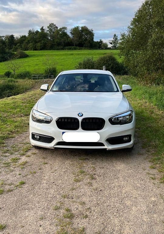 Gebraucht BMW 116 Advantage 116 PS (85 kW) 2017 Weiß Kleinwagen