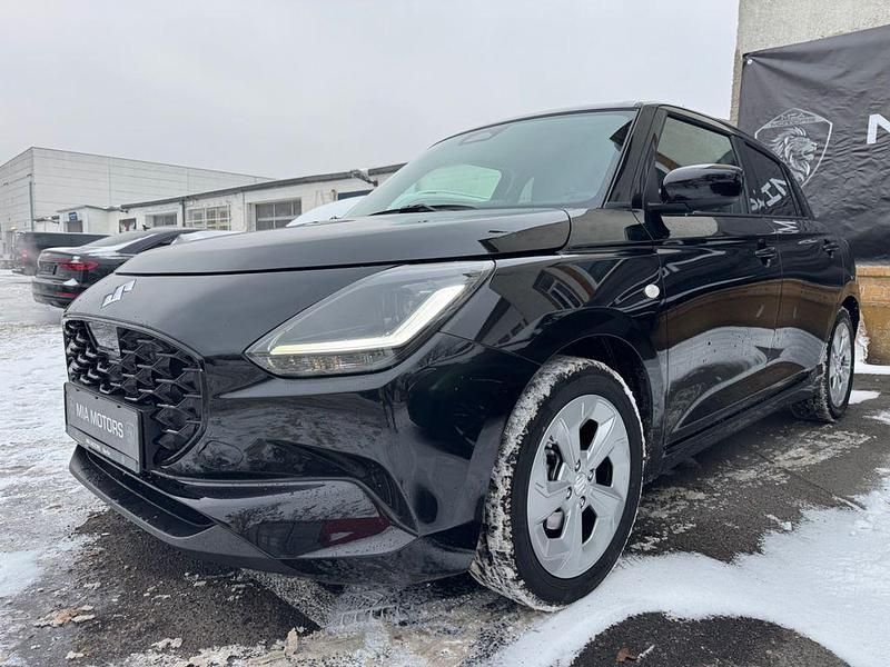 Gebraucht Suzuki Swift Comfort 83 PS (61 kW) 2025 Schwarz Limousine