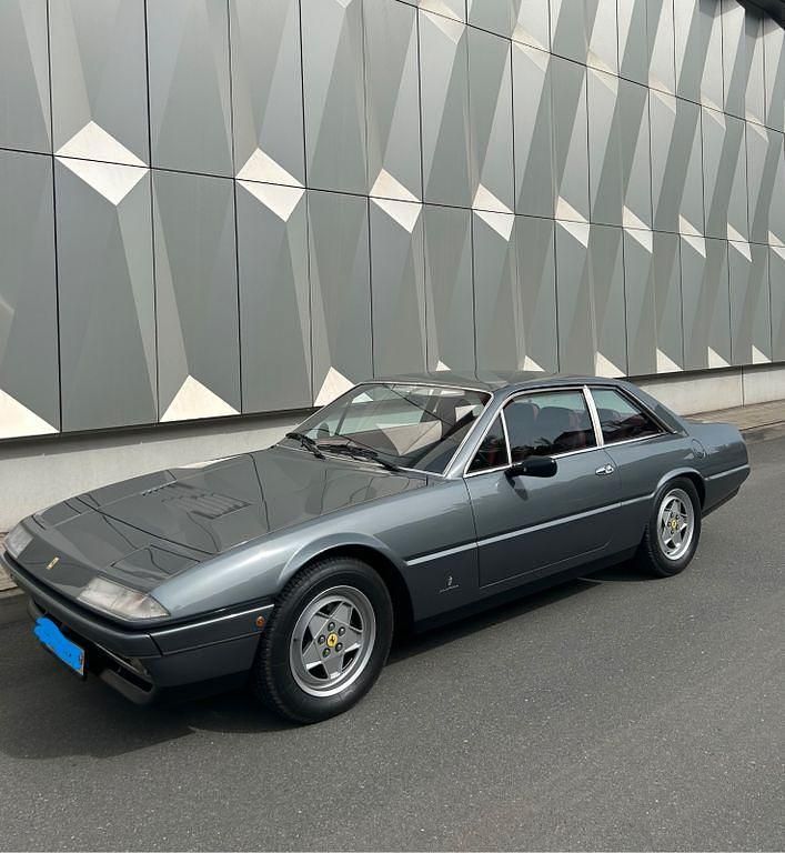 Grau Gebraucht 1987 Ferrari 412 | 75.000 € - Bild 1/4