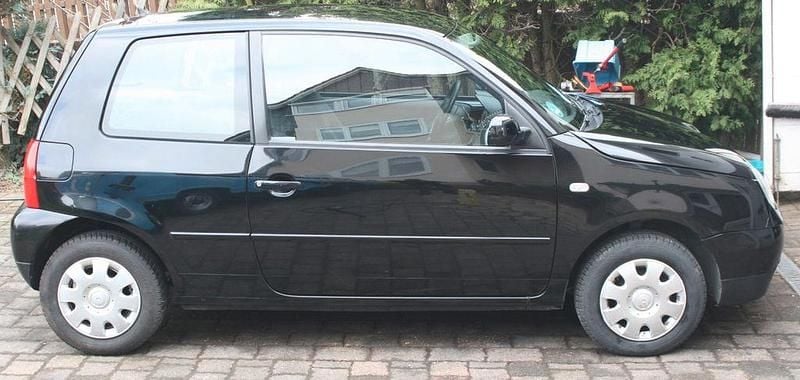 Gebraucht VW Lupo Basis 50 PS (36 kW) 2004 Schwarz Kleinwagen