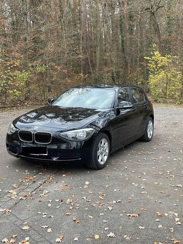 Schwarz Gebraucht 2012 BMW 116 Kleinwagen | 5.250 € (Superpreis) - Bild 1/4
