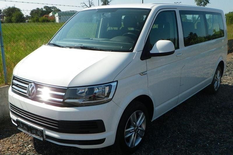Weiß Gebraucht 2015 VW T6 Van | 20.900 € (Guter Preis) - Bild 1/4