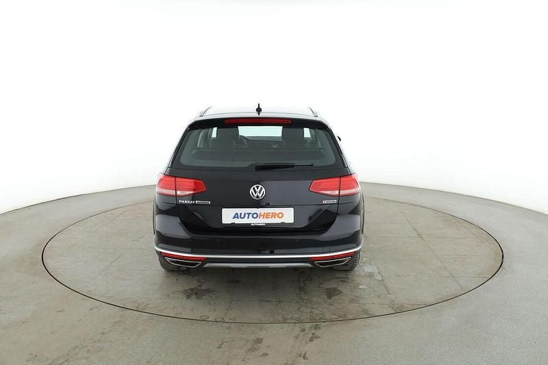 Gebraucht VW Passat Alltrack 272 PS (200 kW) 2019 Schwarz Kombi