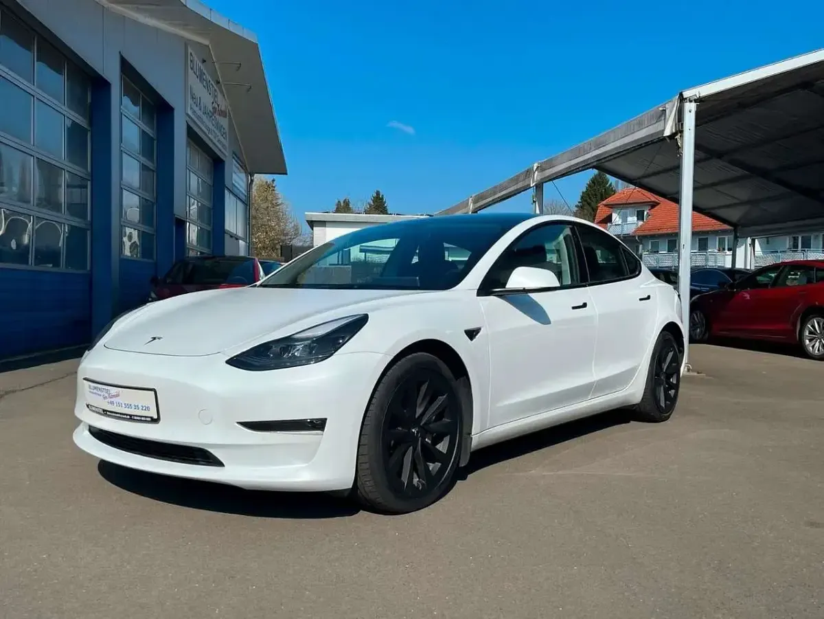 Gebraucht Tesla Model 3 366 kW (498 PS) 2021 Weiß Limousine