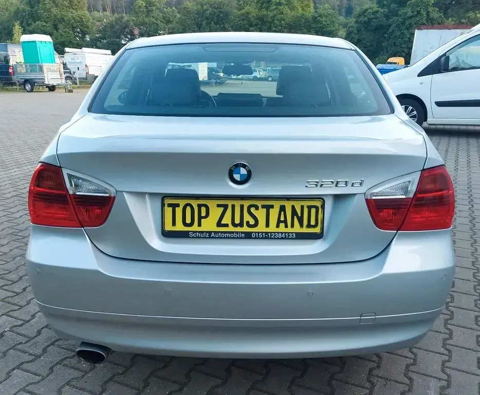 Gebraucht BMW 320 177 PS (130 kW) 2007 Silber Limousine