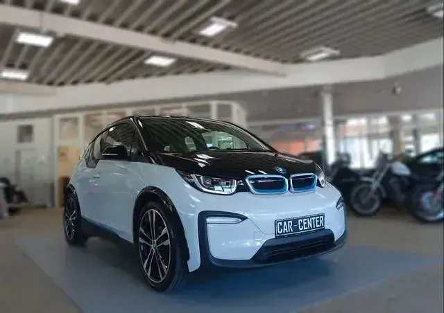 Gebraucht BMW i3 Sport Line 125 kW (170 PS) 2019 Capparisweiß mit akzent Kleinwagen