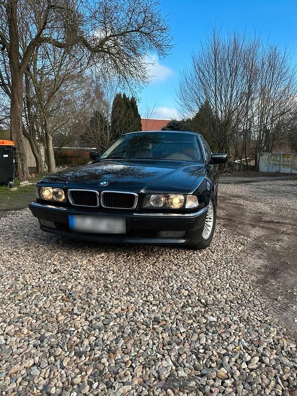 Gebraucht BMW 728 193 PS (141 kW) 1996 Schwarz Limousine