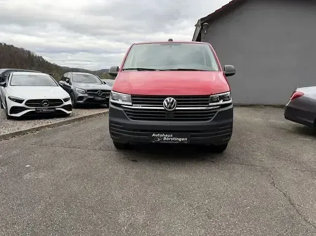Usado VW Transporter 150 CV (110 kW) 2020 Rojo Van