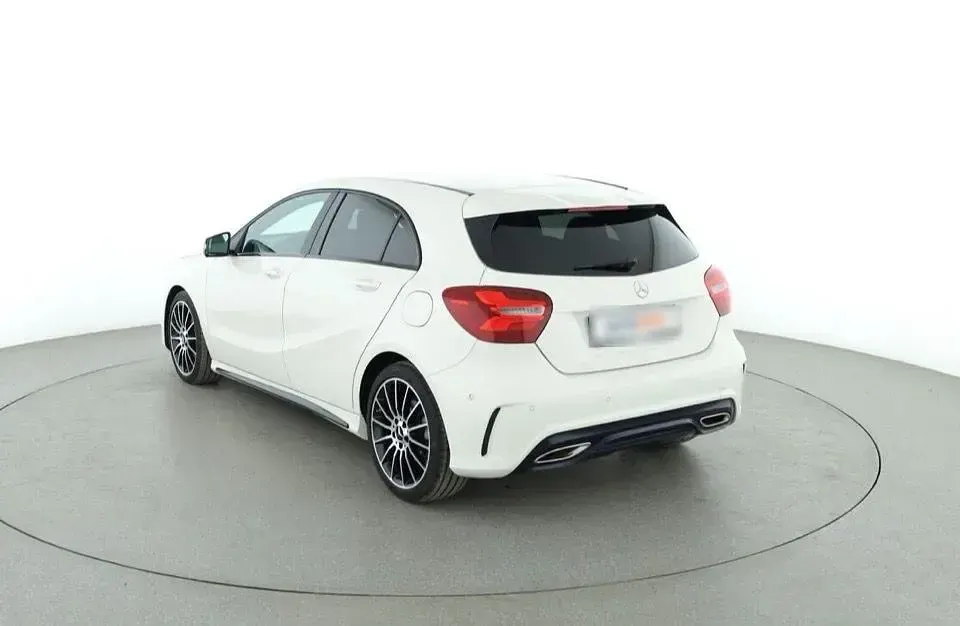 Gebraucht Mercedes A180 122 PS (89 kW) 2017 Weiß Kleinwagen