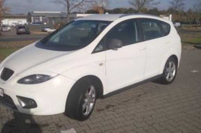 Weiß Gebraucht 2007 Seat Altea Limousine | 3.430 € - Bild 1/4