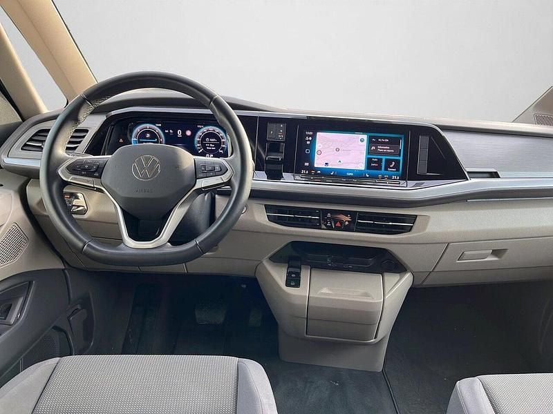 Gebraucht VW Multivan Life 150 PS (110 kW) 2025 Indiumgrau metallic (metallic) Van