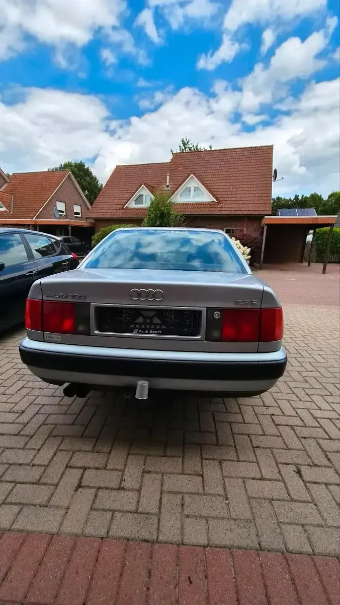 Gebraucht Audi 100 Basis 133 PS (97 kW) 1991 Blau Limousine